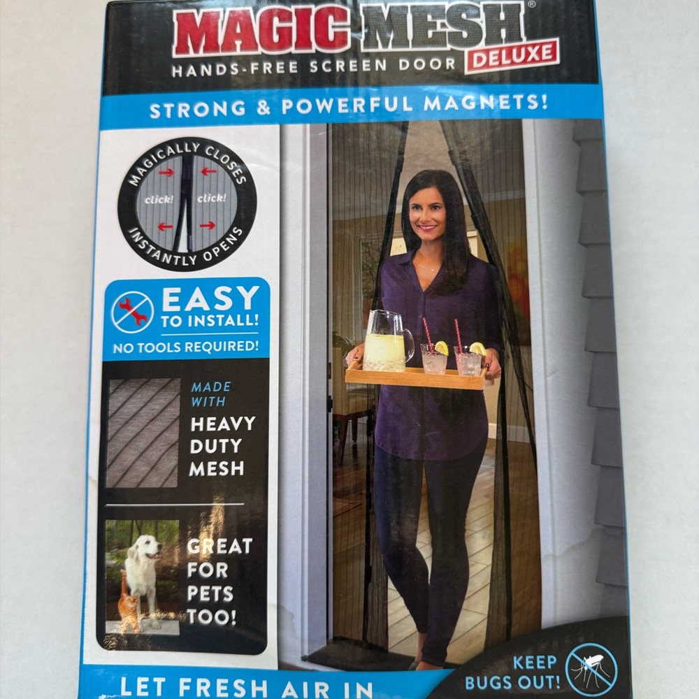Magic Mesh Deluxe Screen Door